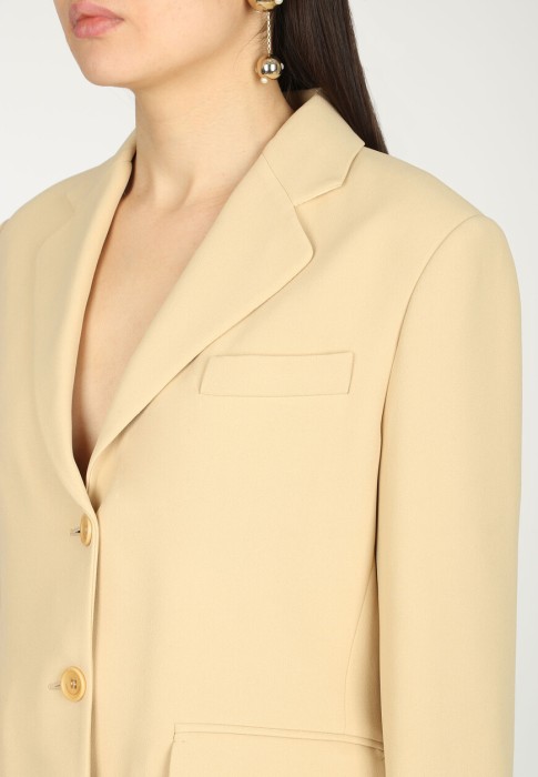 пиджак  из проверенных материалов спереди