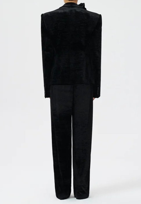 пиджак  из италии вид сбоку