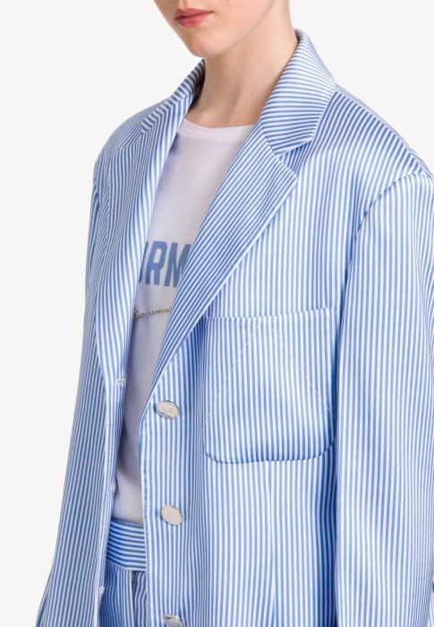 пиджак  из проверенных материалов спереди