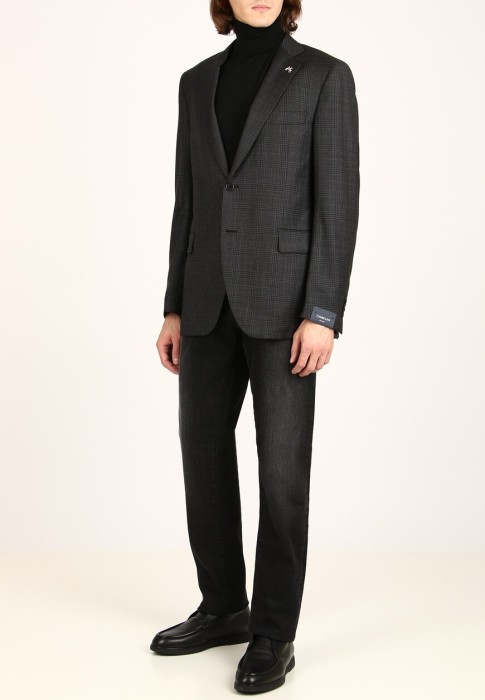 пиджак  по цене 63630 руб вид справа