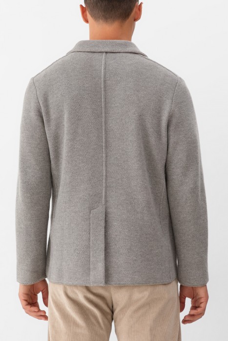 пиджак  по цене 64500 руб вид справа