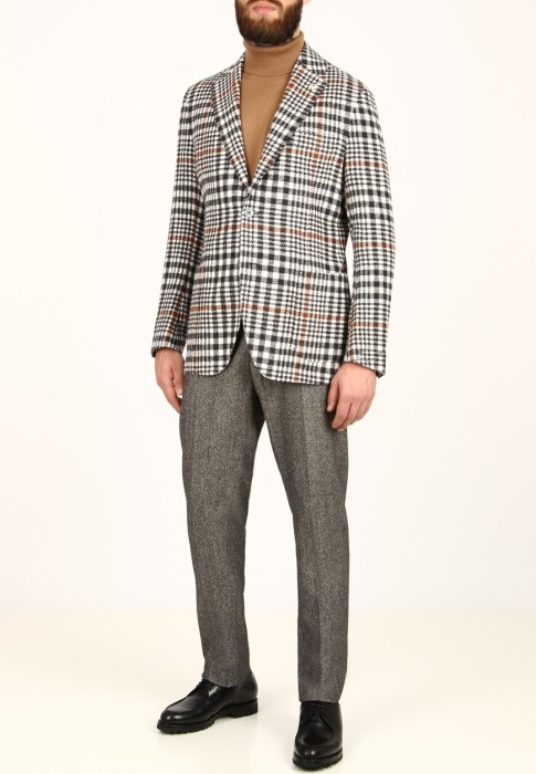 пиджак  по цене 83930 руб вид справа