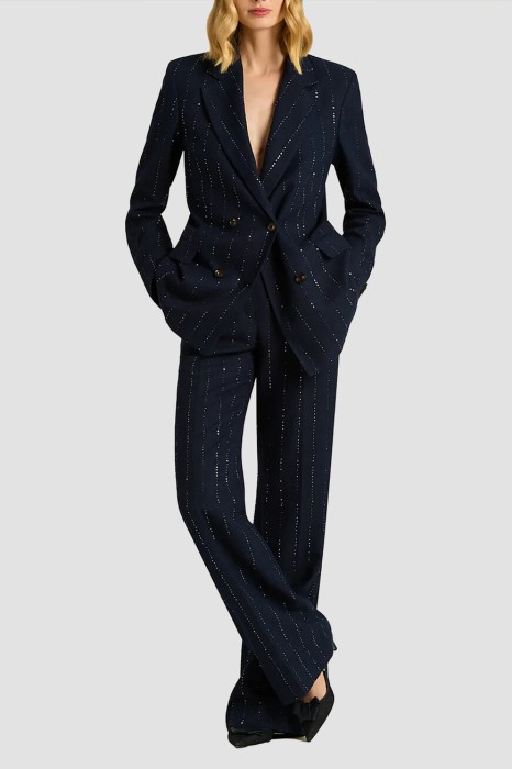 Товар синего цвета с внутренней стороны