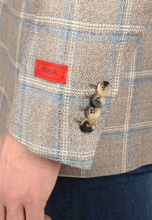 пиджак  классического стиля с лицевой стороны