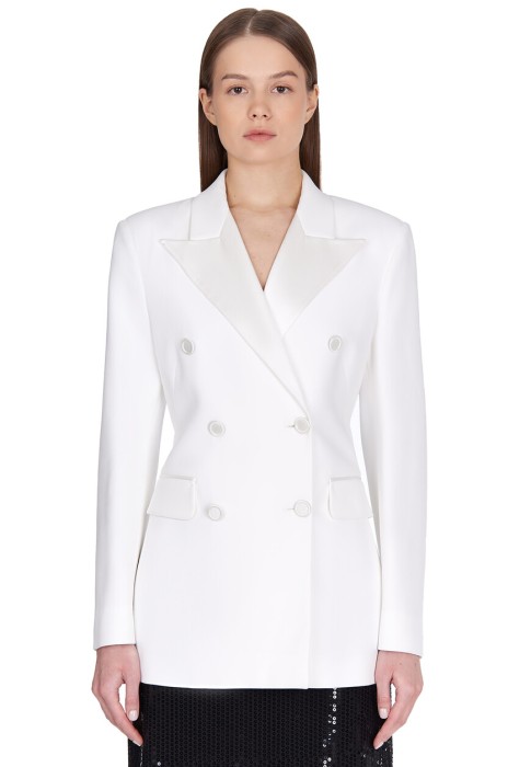 Товар белого цвета с внутренней стороны