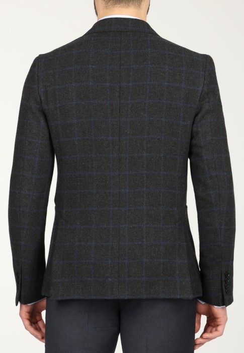 Товар серого цвета с внутренней стороны