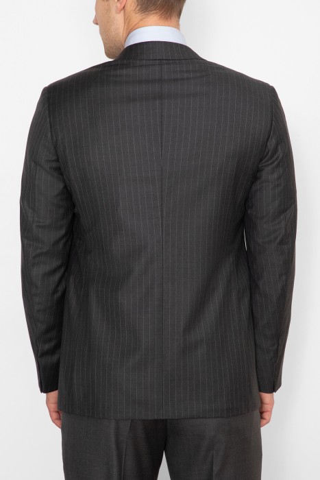 пиджак  по цене 110000 руб вид справа