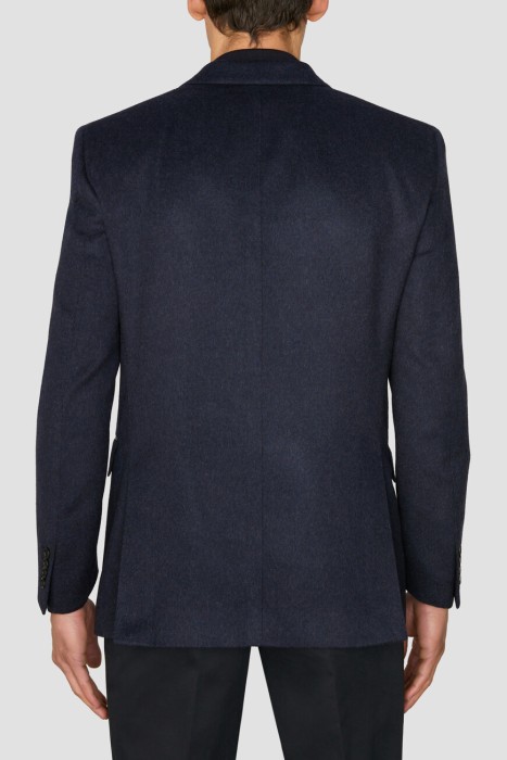 пиджак  по цене 348000 руб вид справа