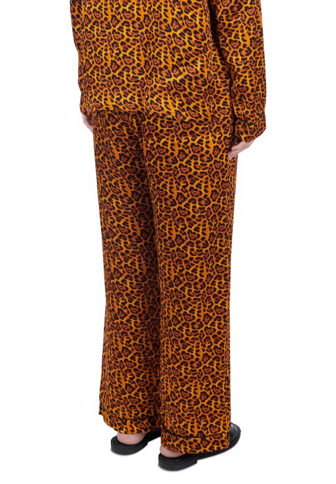 пижама  универсального стиля с лицевой стороны