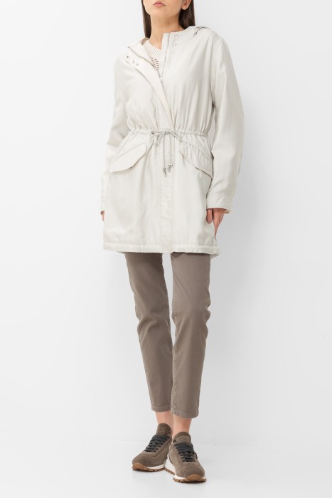 плащ  из шелка спереди