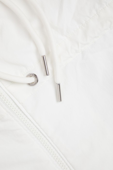 плащ  универсального стиля с лицевой стороны