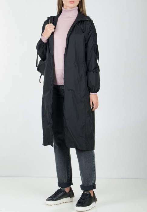 плащ  по цене 41930 руб вид справа