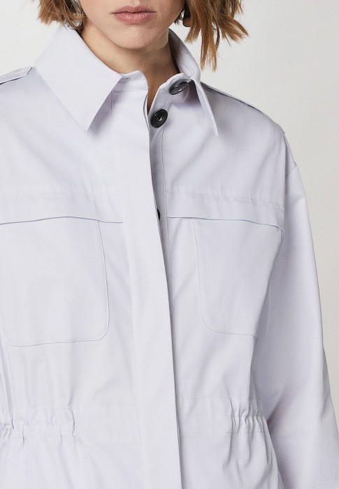 Товар серого цвета с внутренней стороны