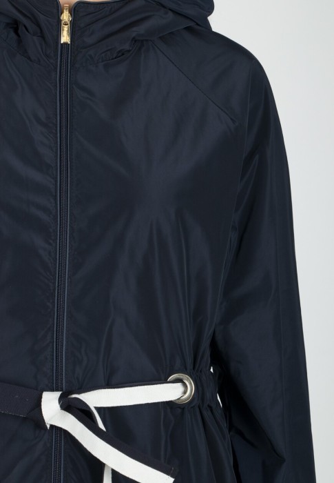 плащ  из проверенных материалов спереди