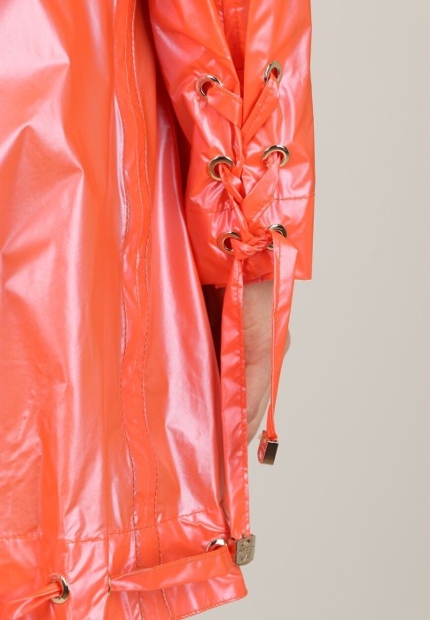 плащ  из проверенных материалов спереди