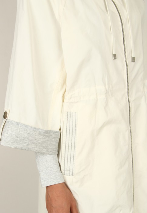 плащ  универсального стиля с лицевой стороны