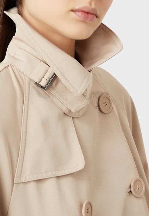 плащ  из проверенных материалов спереди