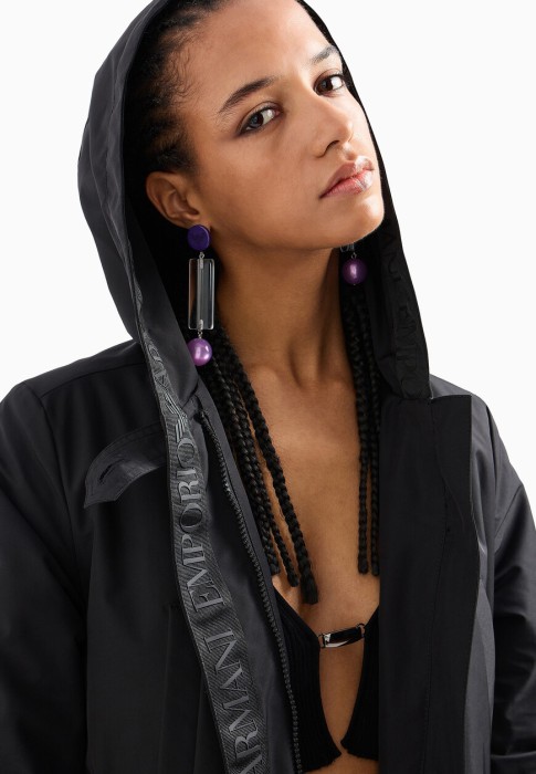 плащ  из проверенных материалов спереди