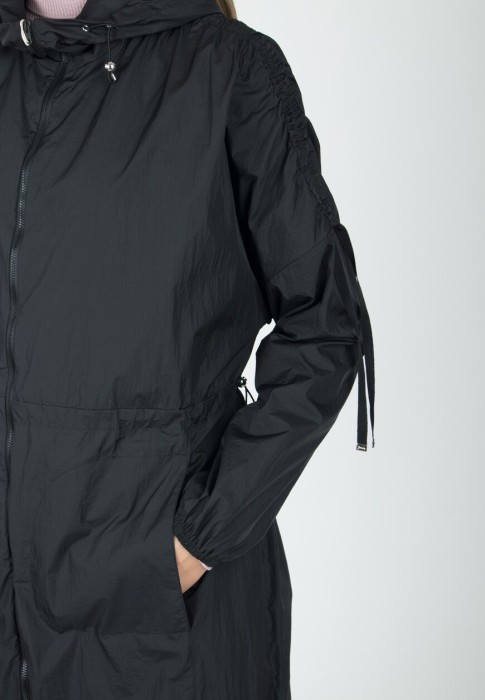 плащ  из проверенных материалов спереди