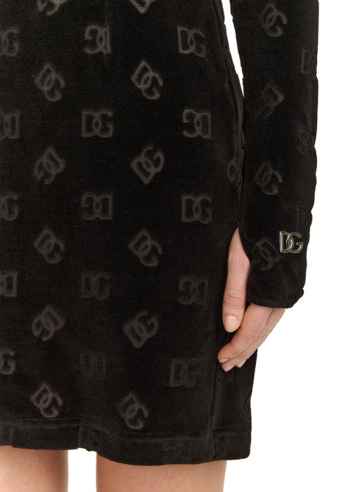 платье dolce&gabbana из проверенных материалов спереди