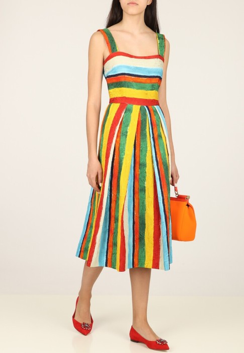 платье dolce&gabbana из италии вид сбоку