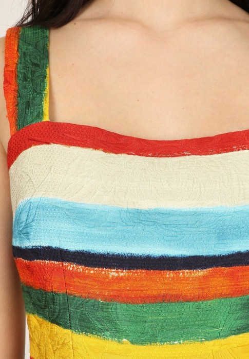 платье dolce&gabbana из проверенных материалов спереди