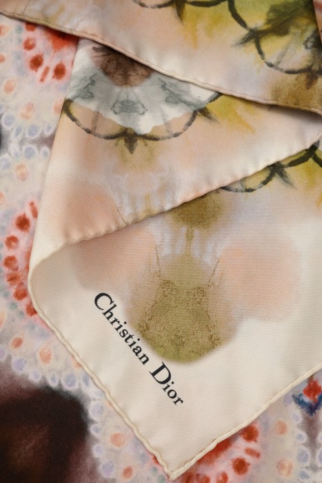 Продукция для женщин фото