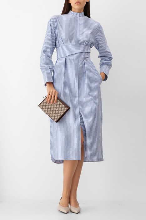 Товар разноцветного цвета с внутренней стороны