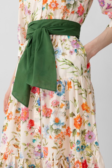 Товар разноцветного цвета с внутренней стороны