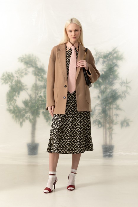 Продукция для женщин фото