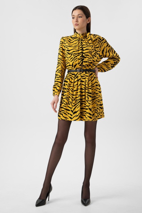 платье  с принтом «зебра» от бренда saint laurent вид слева