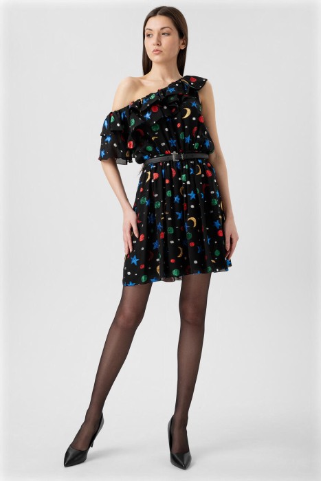 платье  с вышивкой по цене 109800 руб вид справа