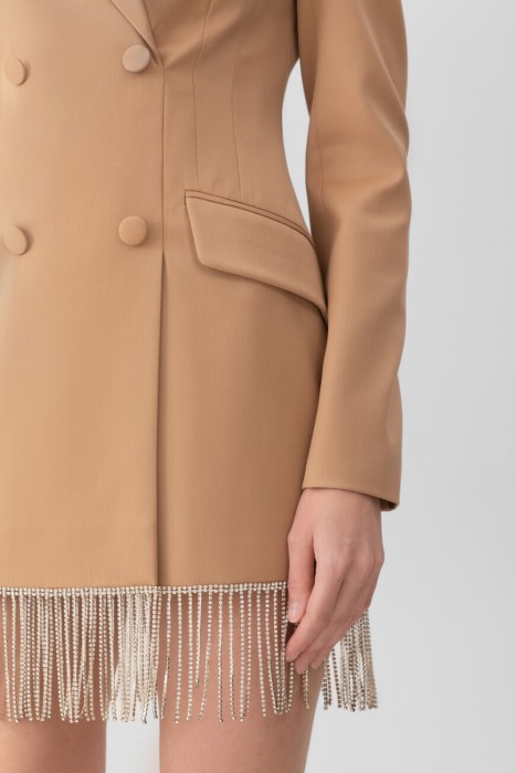 Товар бежевого цвета с внутренней стороны