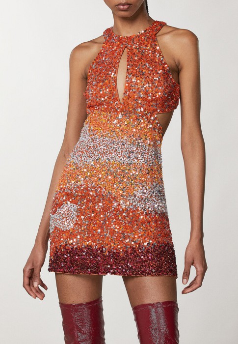 Товар оранжевого цвета с внутренней стороны