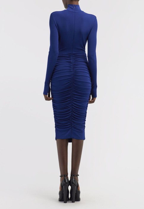 Товар синего цвета с внутренней стороны