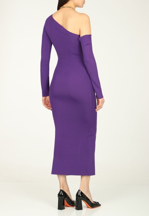 Товар фиолетового цвета с внутренней стороны