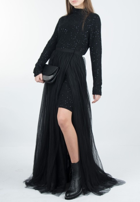 платье  по цене 130830 руб вид справа