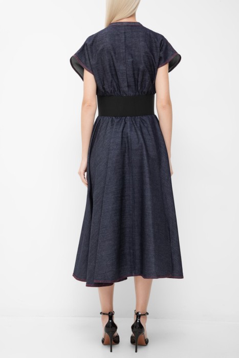 платье  по цене 106600 руб вид справа