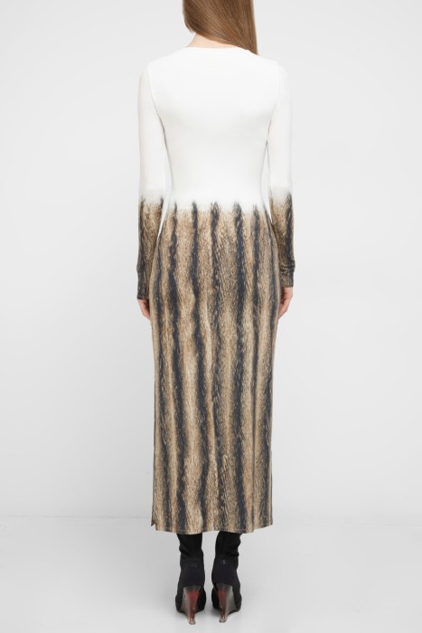 платье  по цене 78000 руб вид справа