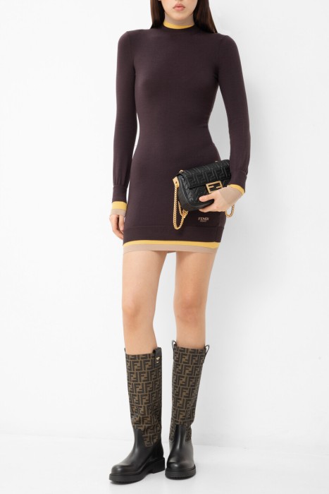 платье  из шерсти спереди