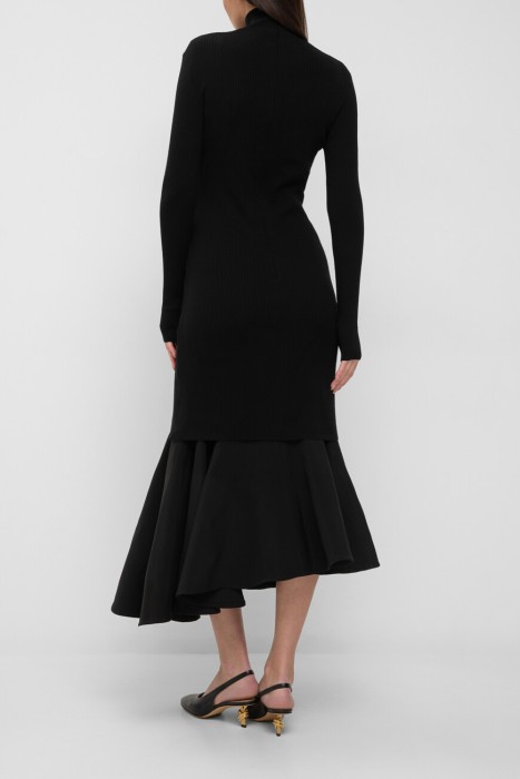 платье  по цене 201400 руб вид справа