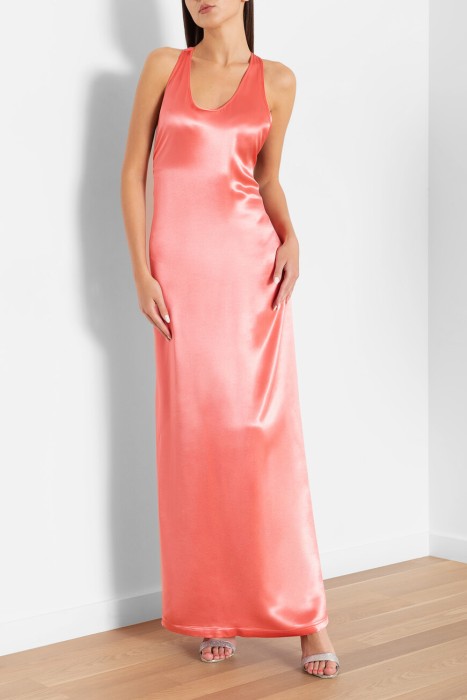 Товар розового цвета с внутренней стороны