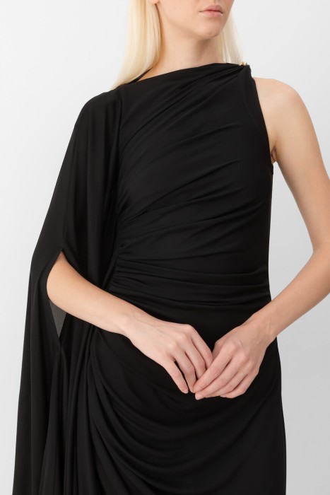 Товар черного цвета с внутренней стороны