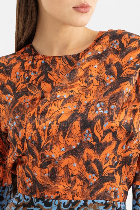 платье  из франции вид сбоку