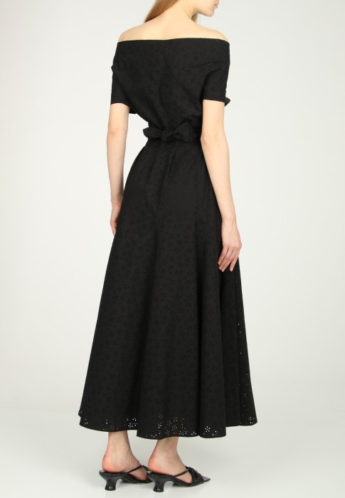 Товар черного цвета с внутренней стороны