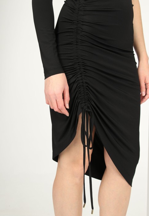 платье  для взрослого возраста с изнаночной стороны