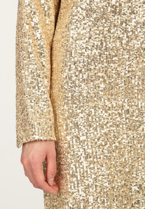 Товар золотого цвета с внутренней стороны