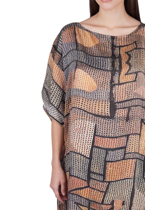 Товар серого цвета с внутренней стороны