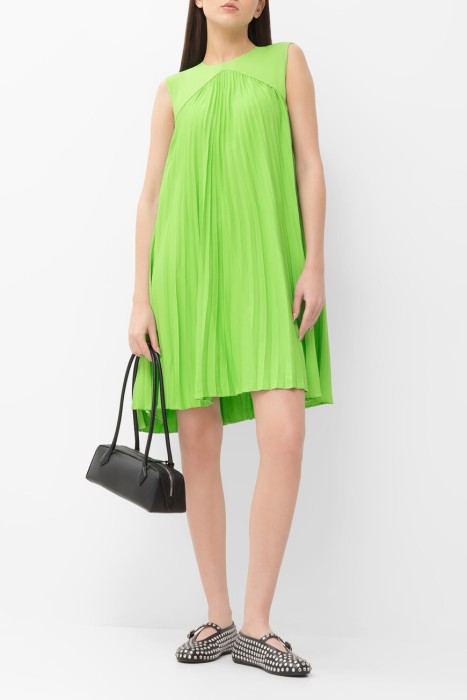 Товар зеленого цвета с внутренней стороны