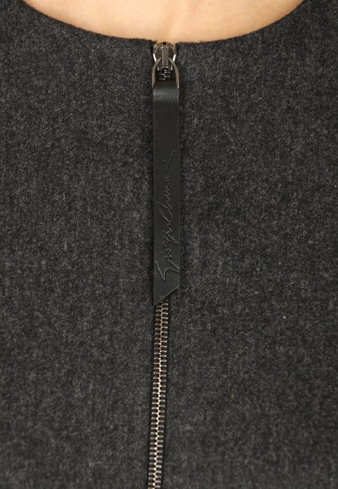 платье  из проверенных материалов спереди